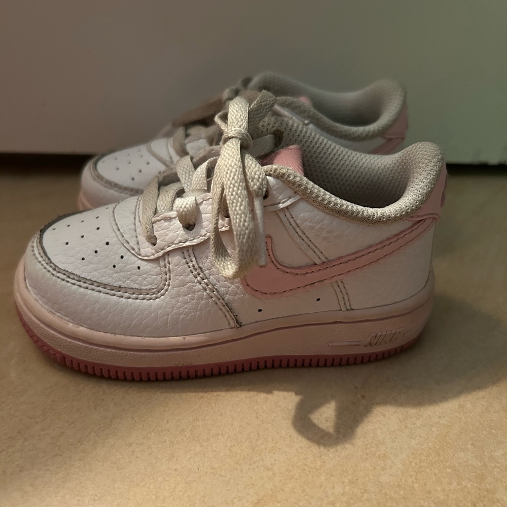 Nike Kids' White and Pink Sneakers